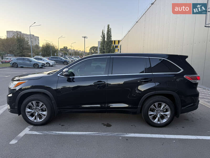 Внедорожник / Кроссовер Toyota Highlander 2016 в Киеве фото 4 Внедорожник / Кроссовер Toyota Highlander 2016 в Киеве