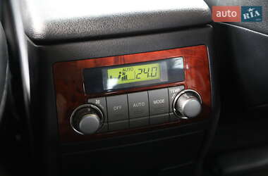 Внедорожник / Кроссовер Toyota Highlander 2012 в 