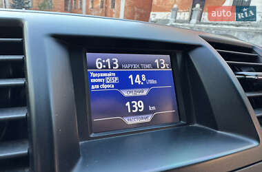 Внедорожник / Кроссовер Toyota Highlander 2013 в 