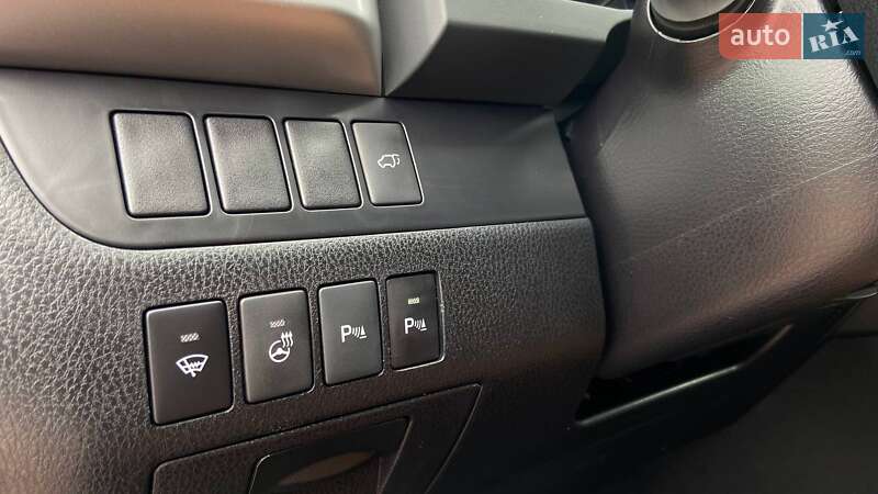 Внедорожник / Кроссовер Toyota Highlander 2019 в Хмельницком фото 16 Внедорожник / Кроссовер Toyota Highlander 2019 в Хмельницком