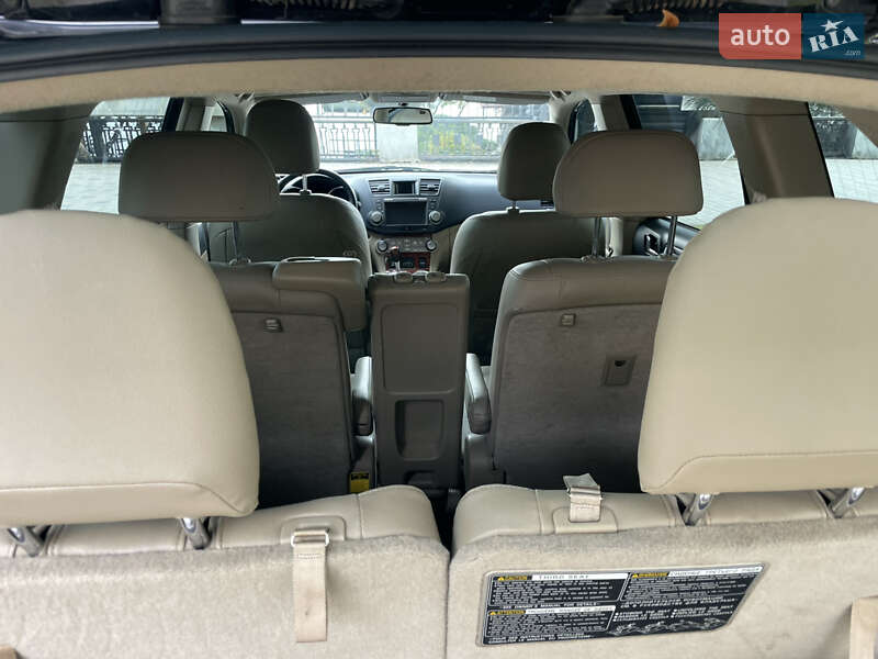 Внедорожник / Кроссовер Toyota Highlander 2013 в Днепре