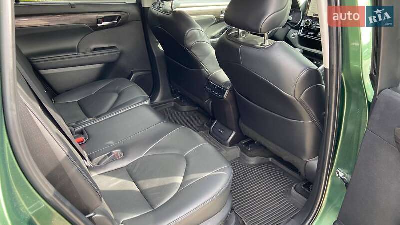 Позашляховик / Кросовер Toyota Highlander 2022 в Хмельницькому фото 7 Позашляховик / Кросовер Toyota Highlander 2022 в Хмельницькому