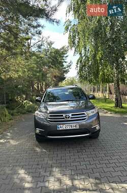 Внедорожник / Кроссовер Toyota Highlander 2011 в Луцке