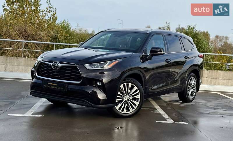 Toyota Highlander 2021