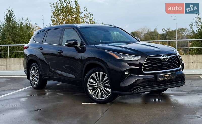Toyota Highlander 2021