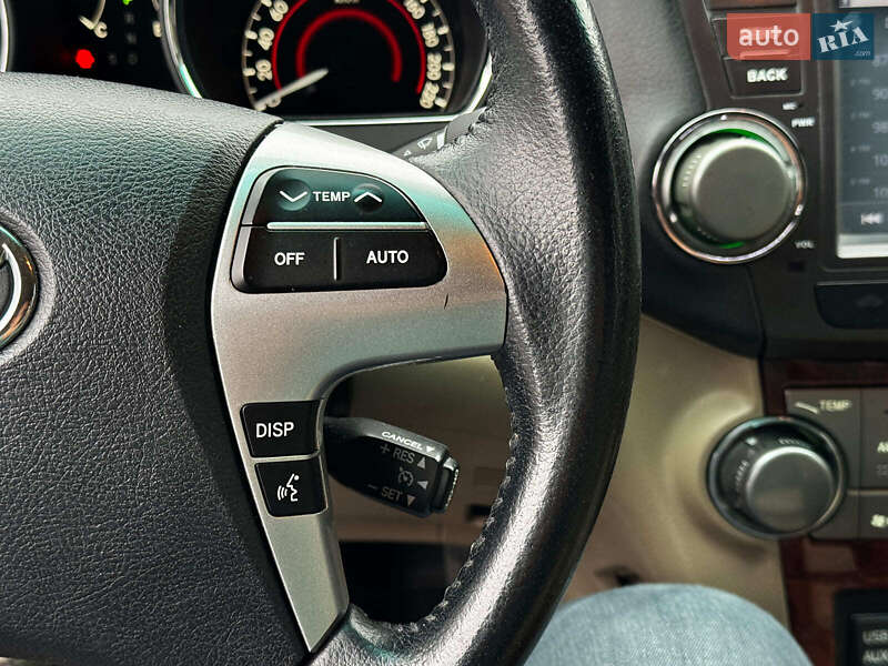 Внедорожник / Кроссовер Toyota Highlander 2012 в Харькове фото 19 Внедорожник / Кроссовер Toyota Highlander 2012 в Харькове