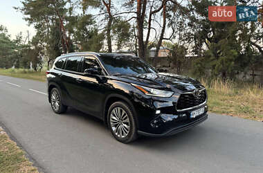 Внедорожник / Кроссовер Toyota Highlander 2020 в Черкассах