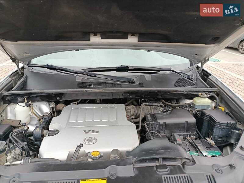 Внедорожник / Кроссовер Toyota Highlander 2011 в Одессе