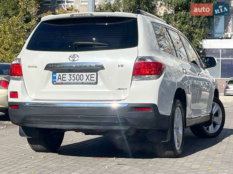 Внедорожник / Кроссовер Toyota Highlander 2013 в Днепре фото 8 Внедорожник / Кроссовер Toyota Highlander 2013 в Днепре