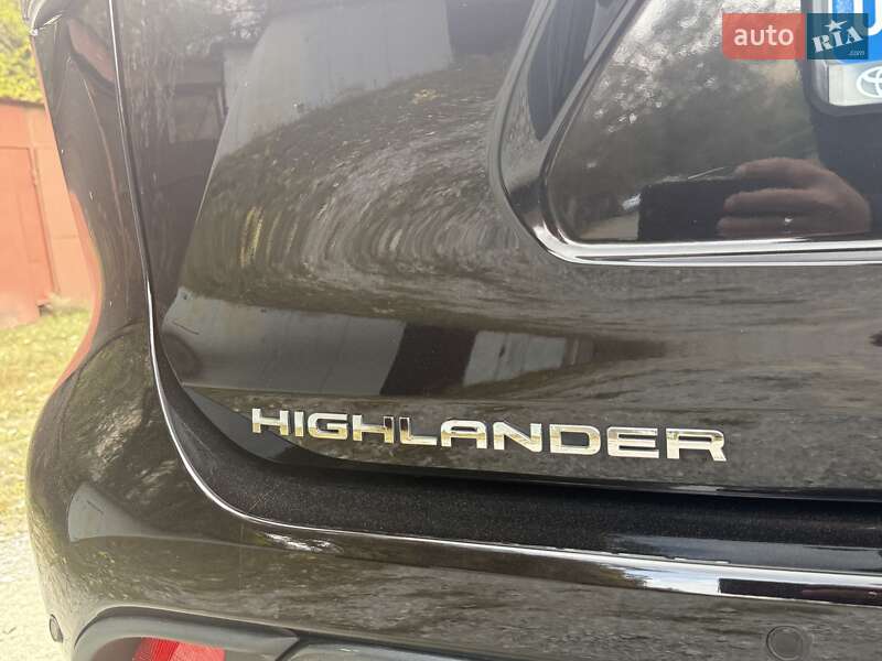 Внедорожник / Кроссовер Toyota Highlander 2020 в Киеве