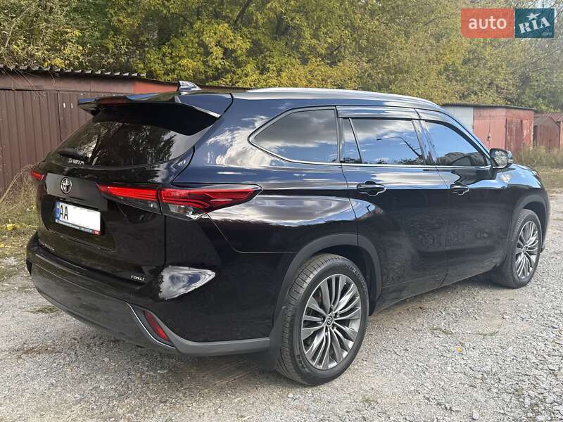 Внедорожник / Кроссовер Toyota Highlander 2020 в Киеве