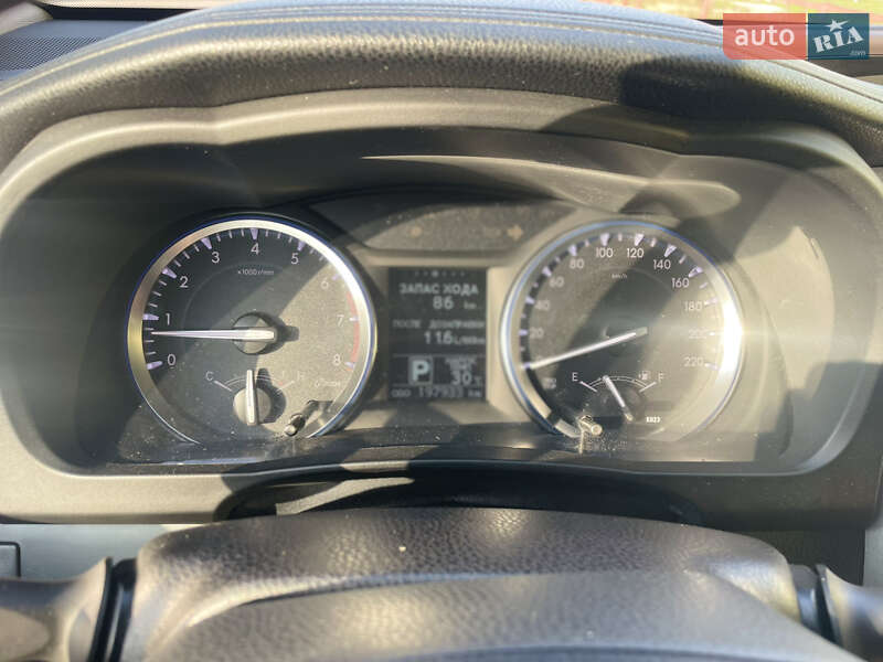 Позашляховик / Кросовер Toyota Highlander 2014 в Броварах