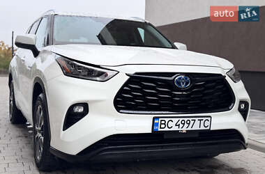 Позашляховик / Кросовер Toyota Highlander 2020 в Львові