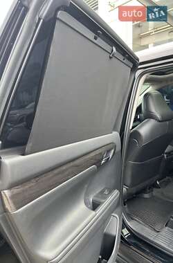 Внедорожник / Кроссовер Toyota Highlander 2021 в 