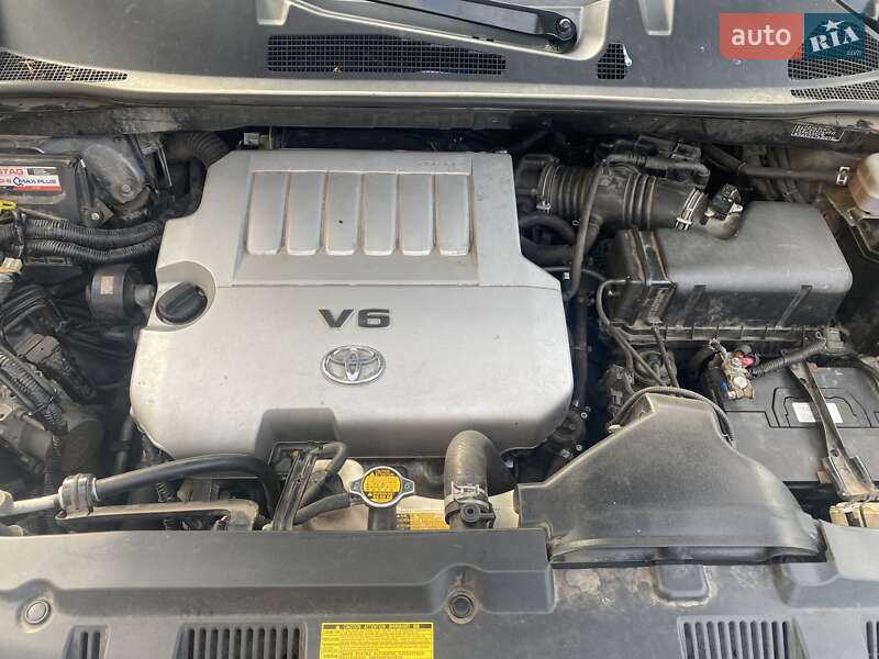 Внедорожник / Кроссовер Toyota Highlander 2013 в Черкассах