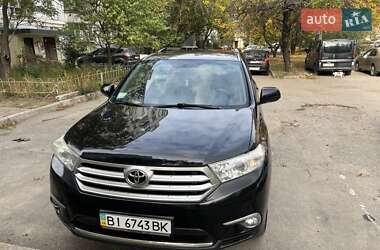 Внедорожник / Кроссовер Toyota Highlander 2010 в 