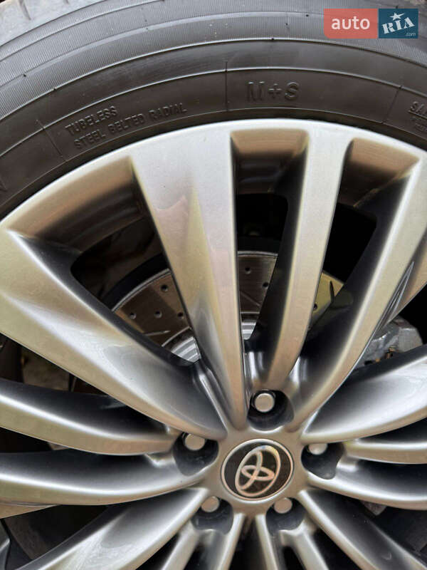 Внедорожник / Кроссовер Toyota Highlander 2022 в Днепре