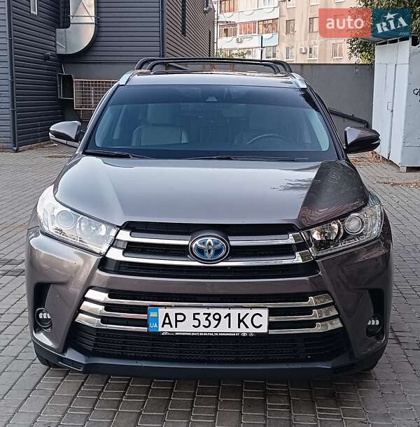 Внедорожник / Кроссовер Toyota Highlander 2017 в Днепре фото 25 Внедорожник / Кроссовер Toyota Highlander 2017 в Днепре