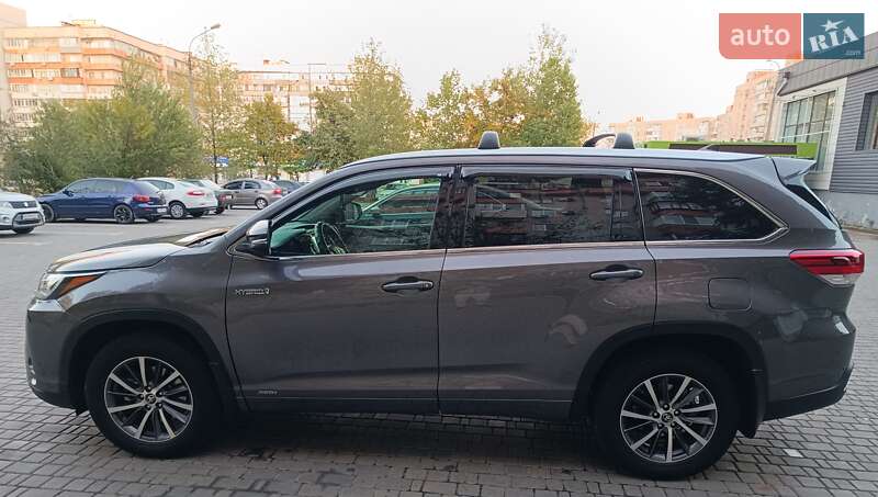 Внедорожник / Кроссовер Toyota Highlander 2017 в Днепре фото 15 Внедорожник / Кроссовер Toyota Highlander 2017 в Днепре