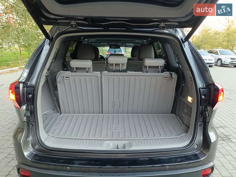 Внедорожник / Кроссовер Toyota Highlander 2017 в Днепре фото 53 Внедорожник / Кроссовер Toyota Highlander 2017 в Днепре