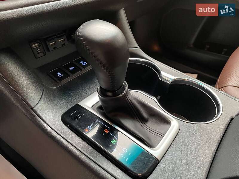 Внедорожник / Кроссовер Toyota Highlander 2018 в Киеве фото 14 Внедорожник / Кроссовер Toyota Highlander 2018 в Киеве