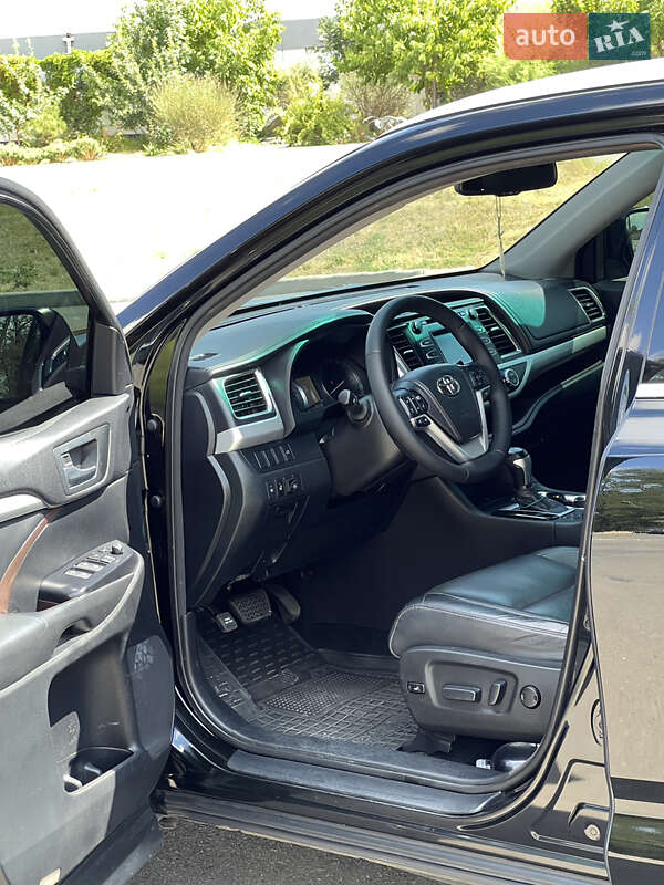 Внедорожник / Кроссовер Toyota Highlander 2014 в Николаеве фото 18 Внедорожник / Кроссовер Toyota Highlander 2014 в Николаеве