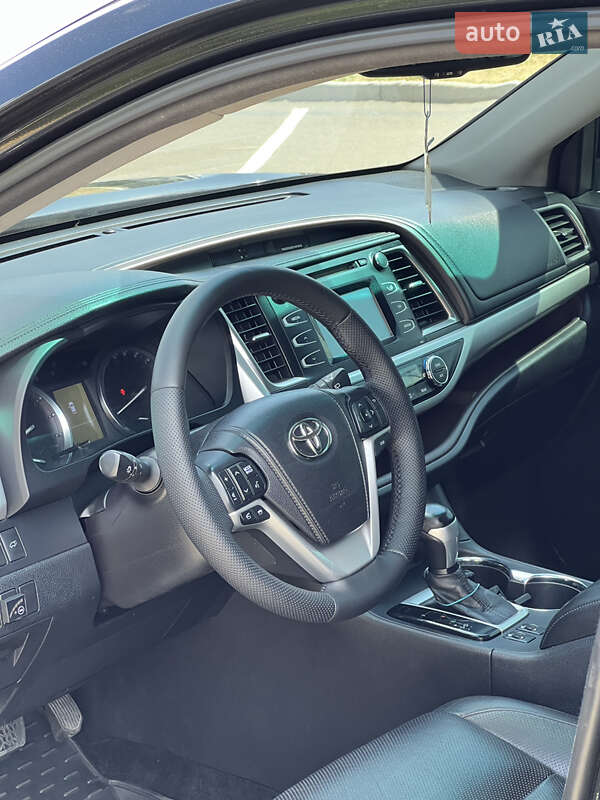 Внедорожник / Кроссовер Toyota Highlander 2014 в Николаеве фото 19 Внедорожник / Кроссовер Toyota Highlander 2014 в Николаеве
