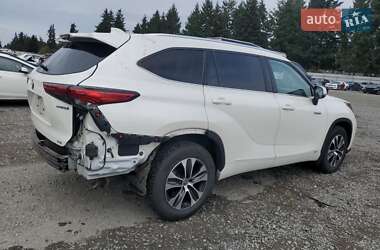 Внедорожник / Кроссовер Toyota Highlander 2020 в 