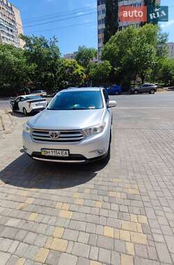 Внедорожник / Кроссовер Toyota Highlander 2011 в Одессе