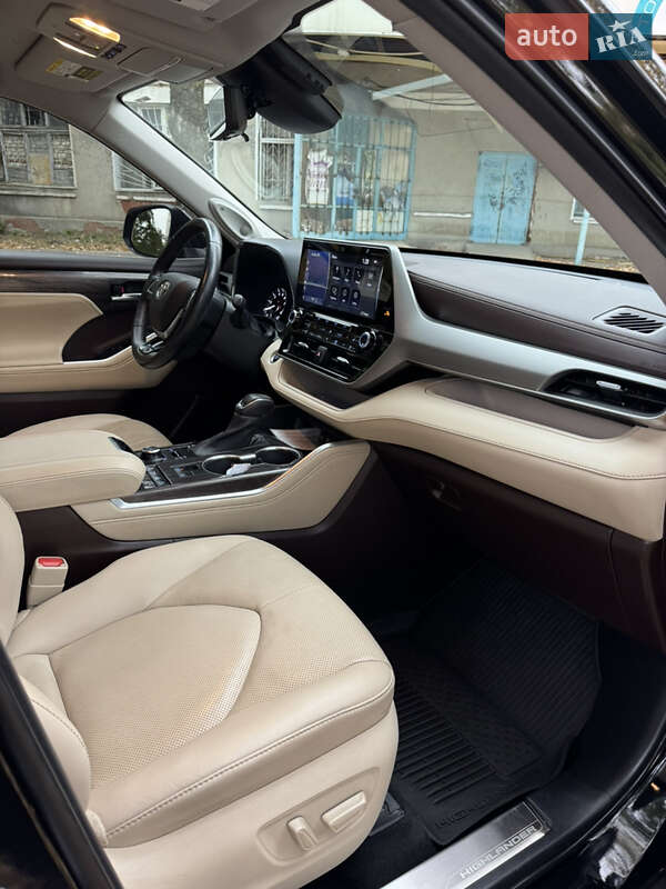 Внедорожник / Кроссовер Toyota Highlander 2021 в Харькове фото 34 Внедорожник / Кроссовер Toyota Highlander 2021 в Харькове