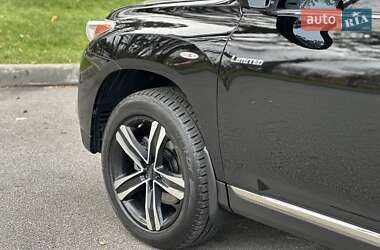 Позашляховик / Кросовер Toyota Highlander 2012 в  фото 13 Позашляховик / Кросовер Toyota Highlander 2012 в