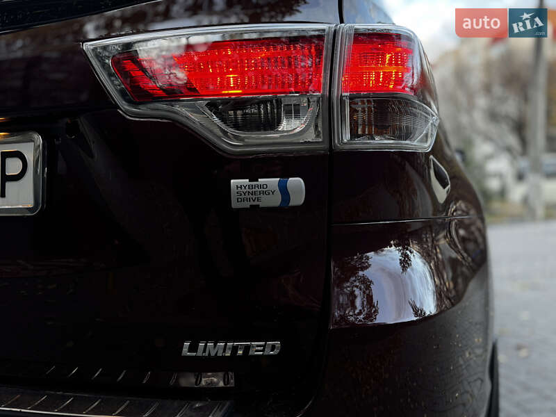 Позашляховик / Кросовер Toyota Highlander 2015 в Хмельницькому