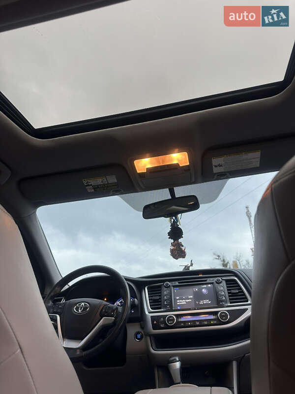 Внедорожник / Кроссовер Toyota Highlander 2014 в Харькове фото 14 Внедорожник / Кроссовер Toyota Highlander 2014 в Харькове