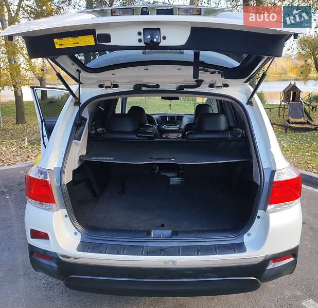 Внедорожник / Кроссовер Toyota Highlander 2010 в Киеве фото 34 Внедорожник / Кроссовер Toyota Highlander 2010 в Киеве