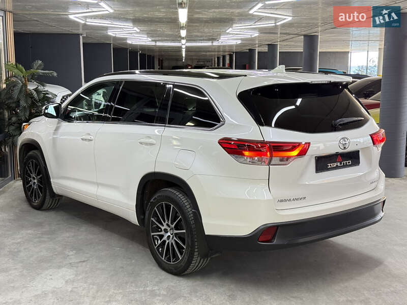 Внедорожник / Кроссовер Toyota Highlander 2018 в Одессе фото 10 Внедорожник / Кроссовер Toyota Highlander 2018 в Одессе