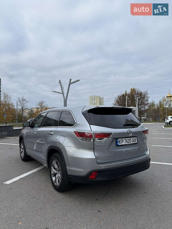 Внедорожник / Кроссовер Toyota Highlander 2014 в Харькове фото 9 Внедорожник / Кроссовер Toyota Highlander 2014 в Харькове