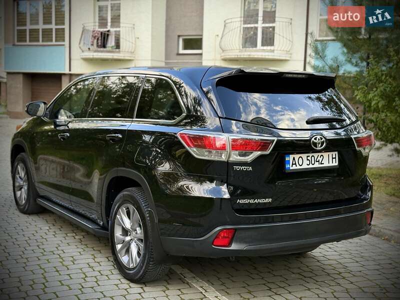 Внедорожник / Кроссовер Toyota Highlander 2014 в Ивано-Франковске фото 10 Внедорожник / Кроссовер Toyota Highlander 2014 в Ивано-Франковске