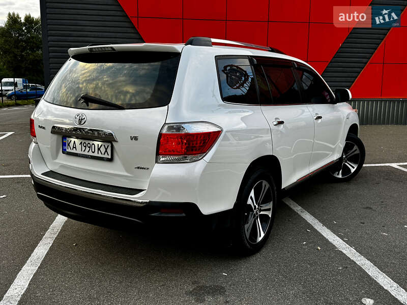 Внедорожник / Кроссовер Toyota Highlander 2012 в Киеве фото 16 Внедорожник / Кроссовер Toyota Highlander 2012 в Киеве