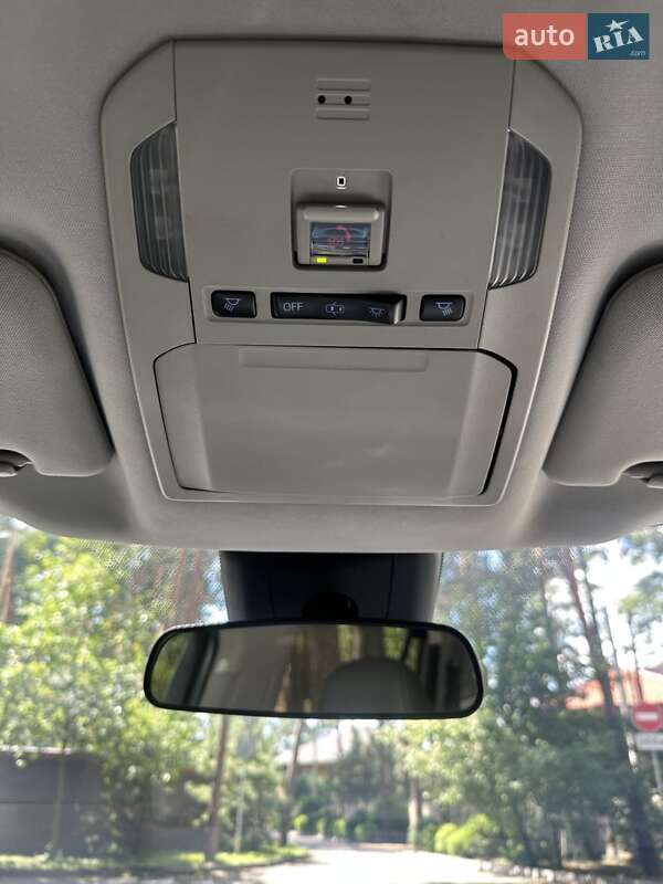 Позашляховик / Кросовер Toyota Highlander 2020 в Білогородці