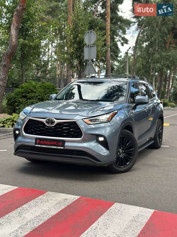 Позашляховик / Кросовер Toyota Highlander 2020 в Білогородці