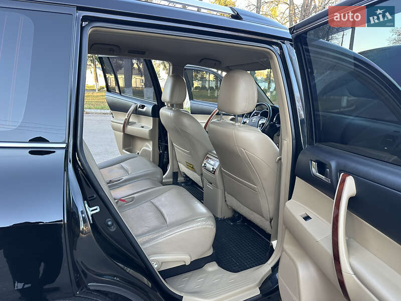 Позашляховик / Кросовер Toyota Highlander 2011 в Вінниці