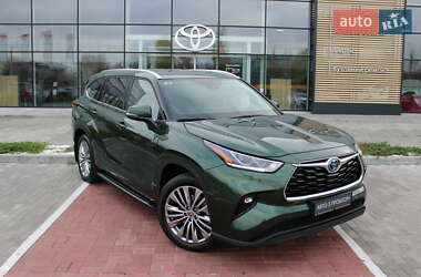 Внедорожник / Кроссовер Toyota Highlander 2023 в Черкассах