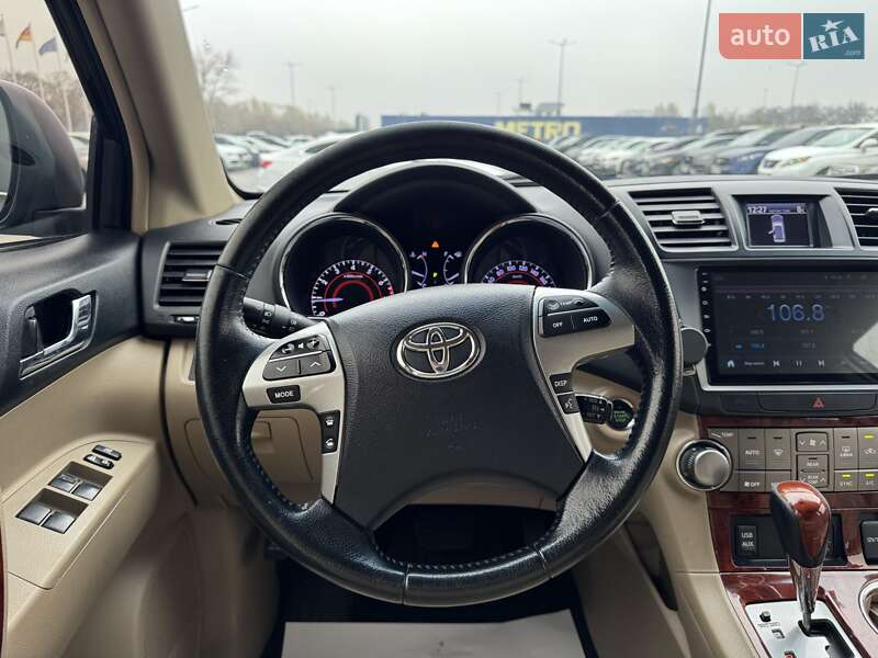Внедорожник / Кроссовер Toyota Highlander 2013 в Днепре фото 16 Внедорожник / Кроссовер Toyota Highlander 2013 в Днепре