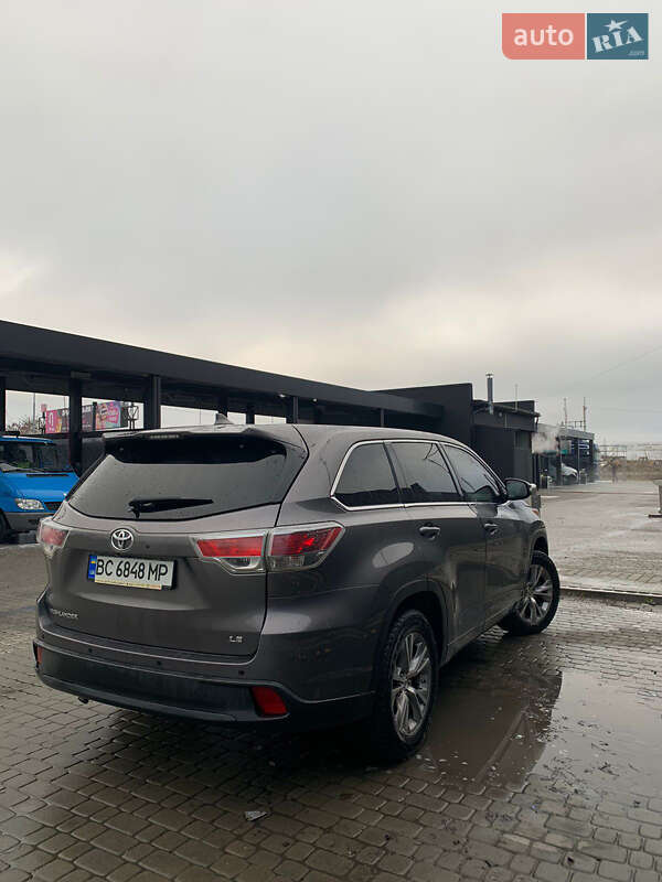 Внедорожник / Кроссовер Toyota Highlander 2015 в Львове фото 23 Внедорожник / Кроссовер Toyota Highlander 2015 в Львове