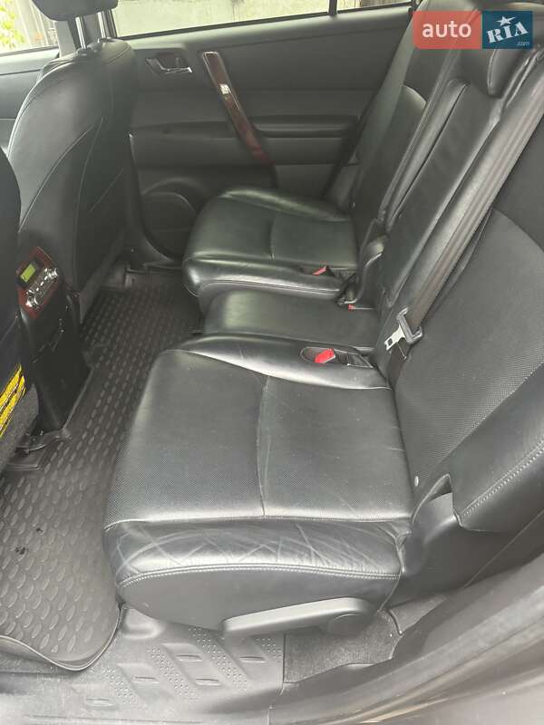 Внедорожник / Кроссовер Toyota Highlander 2013 в Одессе фото 17 Внедорожник / Кроссовер Toyota Highlander 2013 в Одессе