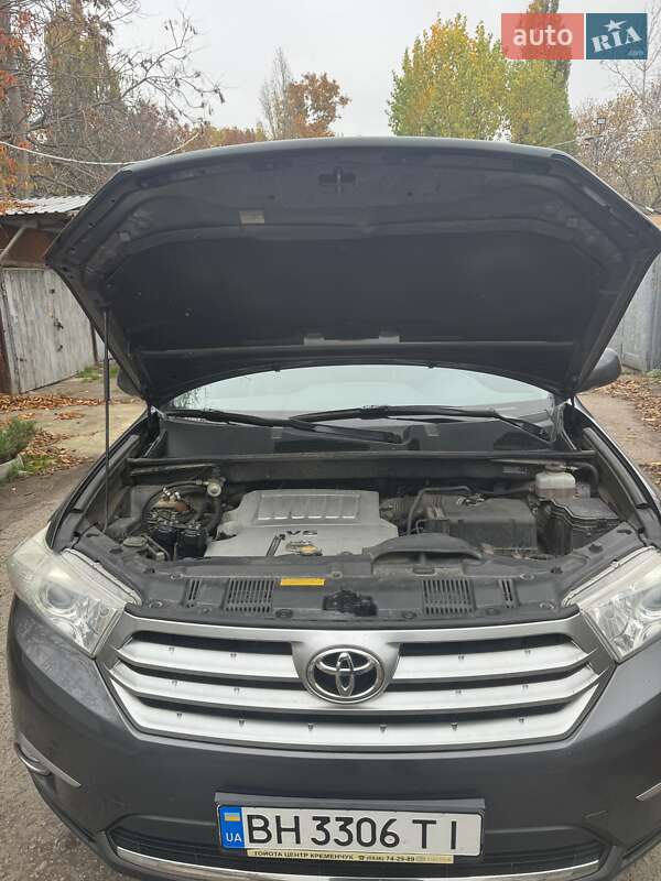 Внедорожник / Кроссовер Toyota Highlander 2013 в Одессе фото 32 Внедорожник / Кроссовер Toyota Highlander 2013 в Одессе