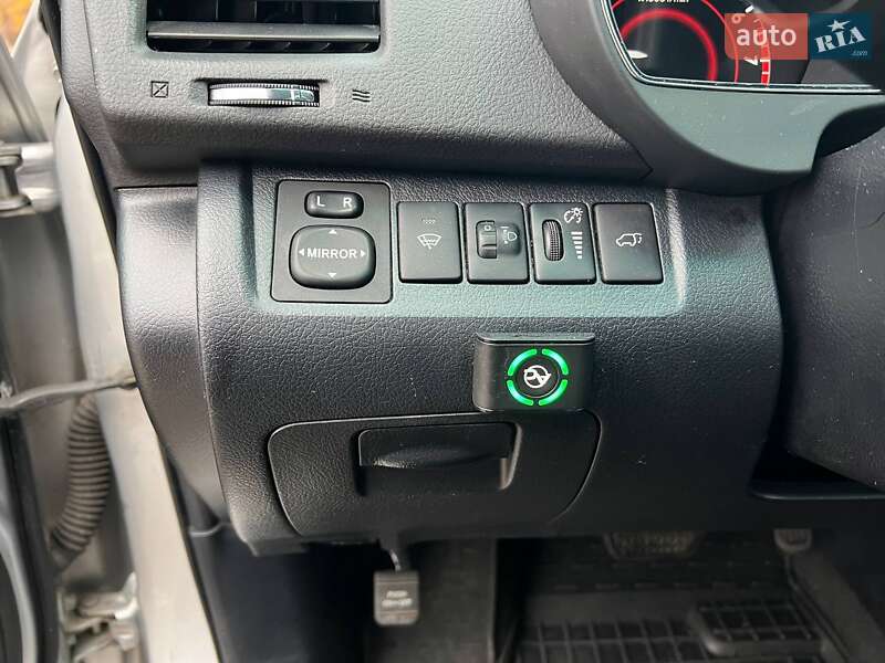 Внедорожник / Кроссовер Toyota Highlander 2011 в Киеве