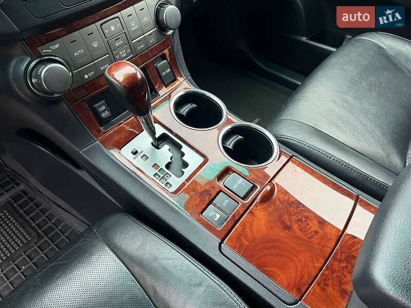 Внедорожник / Кроссовер Toyota Highlander 2011 в Киеве