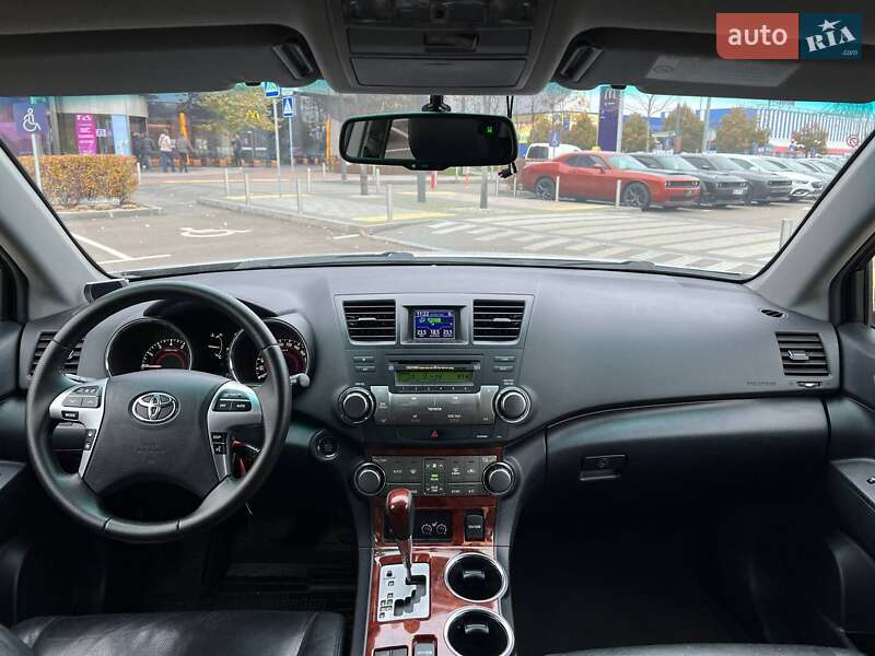 Внедорожник / Кроссовер Toyota Highlander 2011 в Киеве