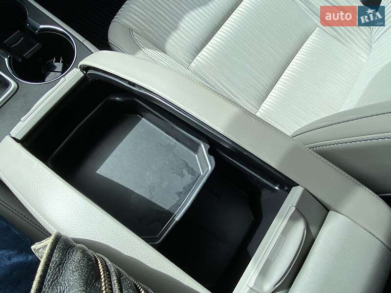 Внедорожник / Кроссовер Toyota Highlander 2018 в Киеве